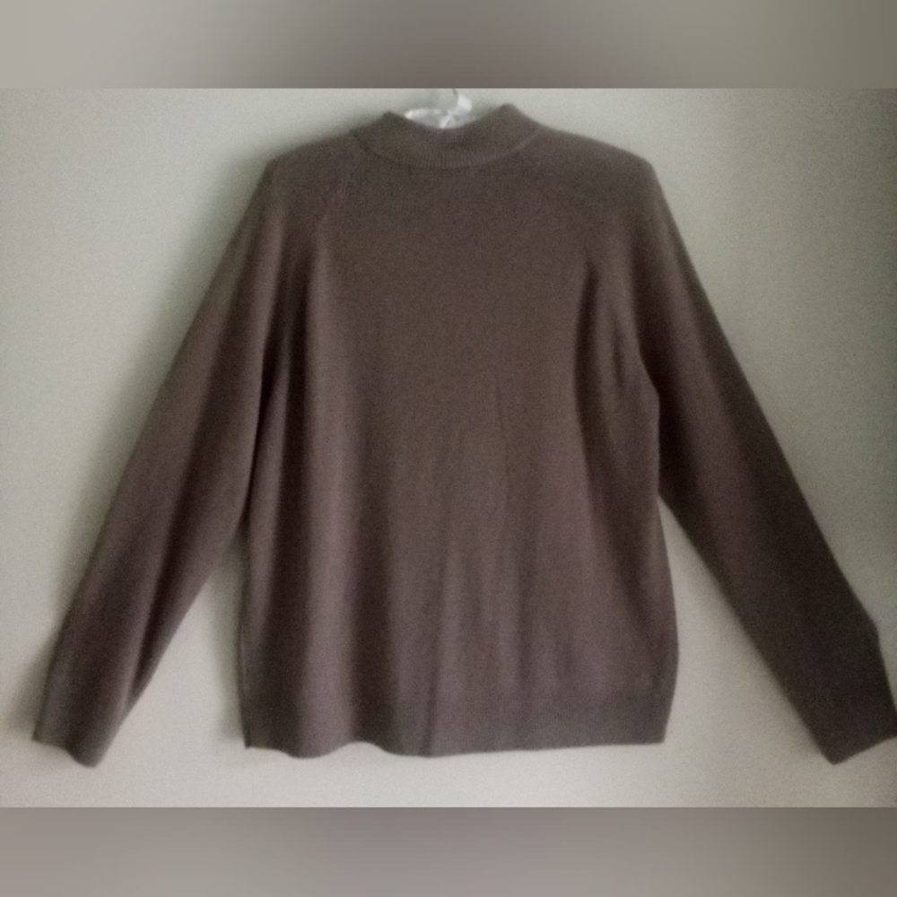 Mercer Street Studio Sweater - Picture 2 of 4